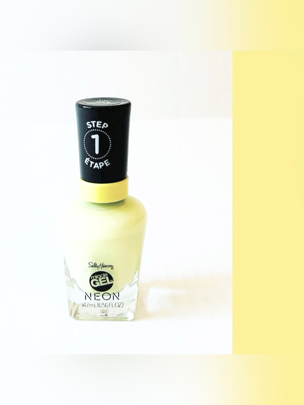 ⭐️5 For 25⭐️ Sally Hansen Neons Collection Miracle Gel Nail Polish Lemon Chillo